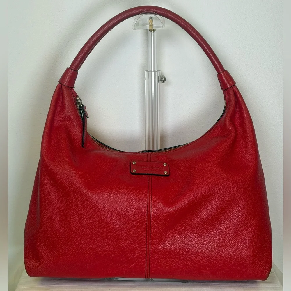 Kate Spade New York Red Pebbled Leather Hobo Shoulder Bag Classic And Slouchy